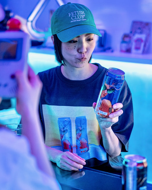 “Electronic Fan Girl” フロントフォトTシャツ